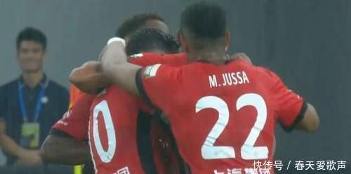 关于中超冠军争夺再度陷入白热，激战场面迷人的信息